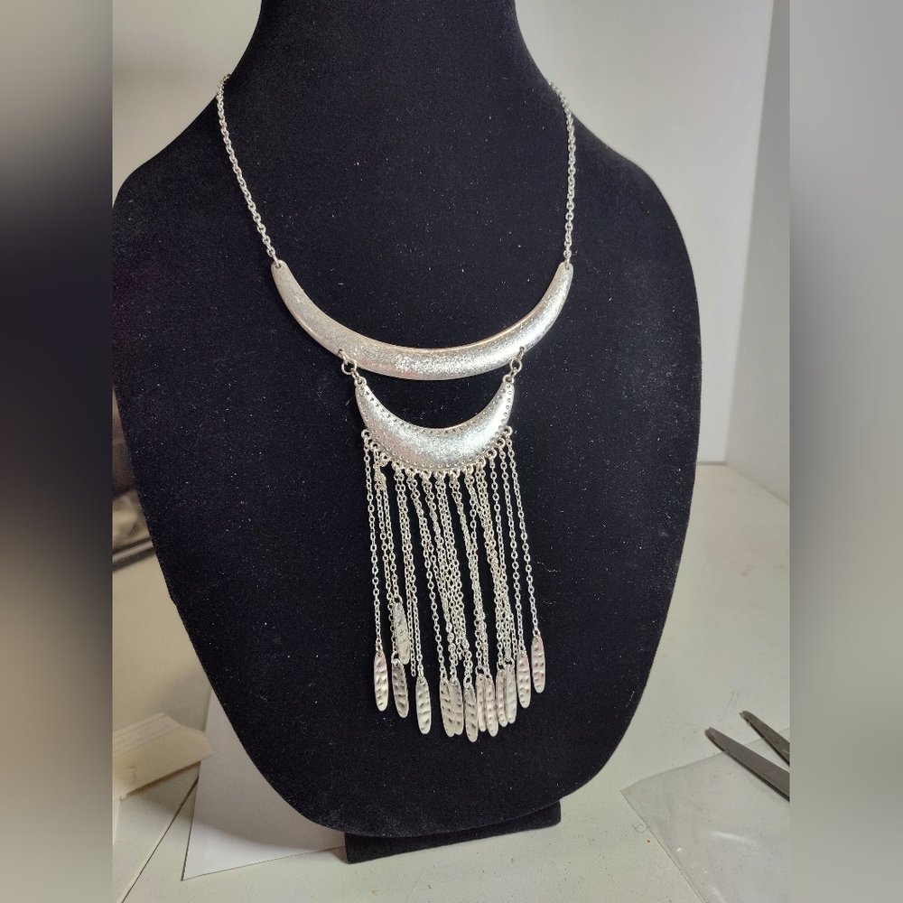 Elegant Silver Tone Statement Necklace with Fringe Detailing NWOT